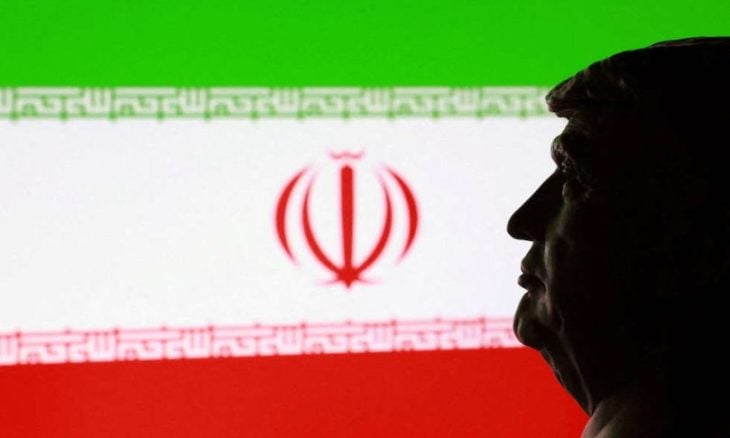 ترامب يعلن عن فرض رسوم بنسبة 25 بالمئة على الدول المتعاونة تجاريا مع إيران