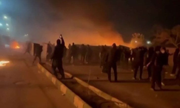 ماذا وراء صمت الدول العربية إزاء الاحتجاجات في إيران؟