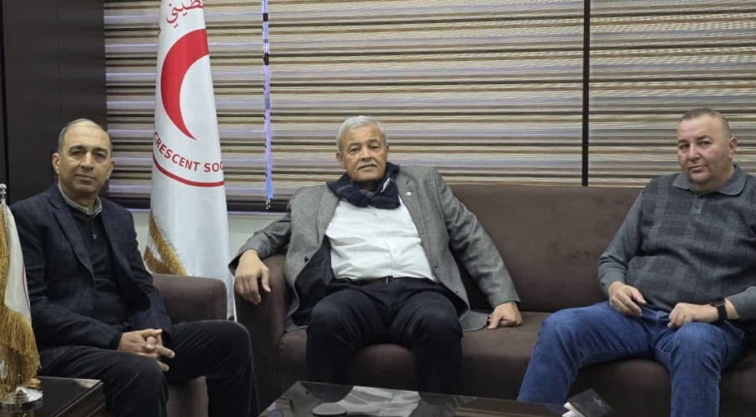 رئيس جمعية الهلال الأحمر الفلسطيني والمدير العام يتفقدان العمل الإنساني في دمشق ومخيم اليرموك