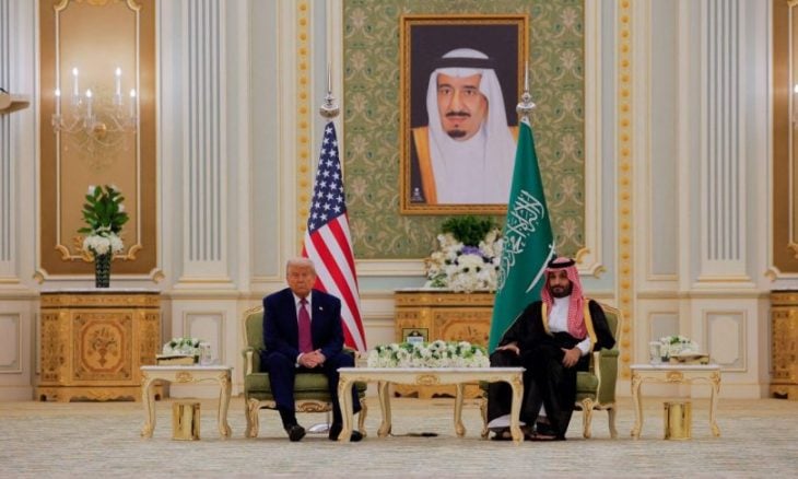 نيويورك تايمز: حلفاء ترامب في الخليج يعارضون ضرب إيران وينصحون بالدبلوماسية كخيار