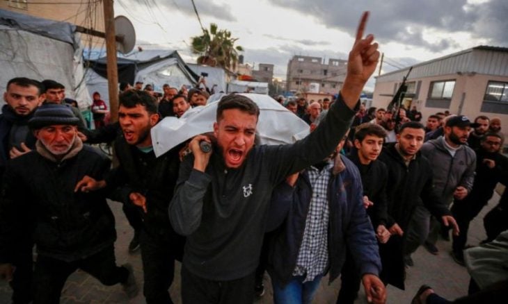 جيش الاحتلال الإسرائيلي يواصل خرق اتفاق وقف النار ويقتل 11 فلسطينيا بينهم طفلة بغزة- (صور وفيديو)