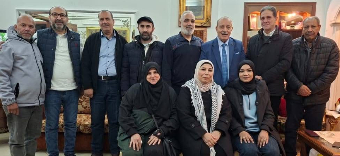 تجمّع أسر الشهداء يزور سفير فلسطين في البحرين  خالد عارف
