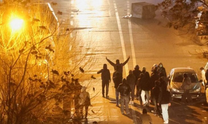 إعلام محلي: إقالة رئيس شركة اتصالات إيرانية لعدم امتثاله لقرار حجب الإنترنت