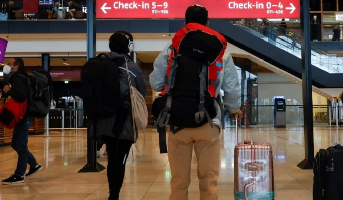 قادماً من بيروت... ألمانيا تعتقل لبنانياً بتهمة تهريب سلاح لصالح حماس