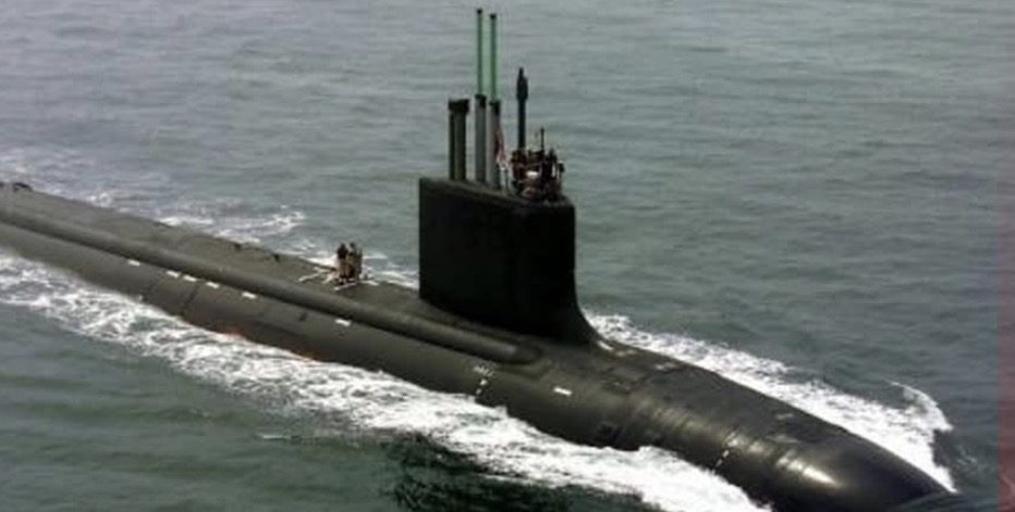 غواصات غدير وفتح الإيرانية تتجه نحو مضيق هرمز   - حرب كبري في المنطقة تلوح في الافق ..
