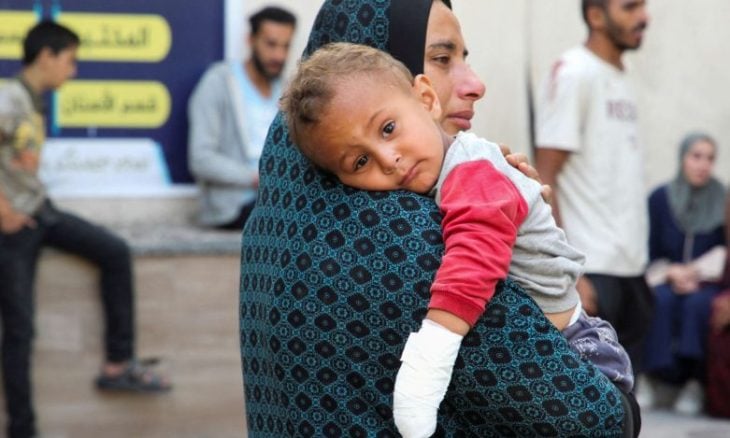 فنانون بارزون يتبرعون بأعمالهم الفنية لمزاد دعما للقطاع الصحي في غزة