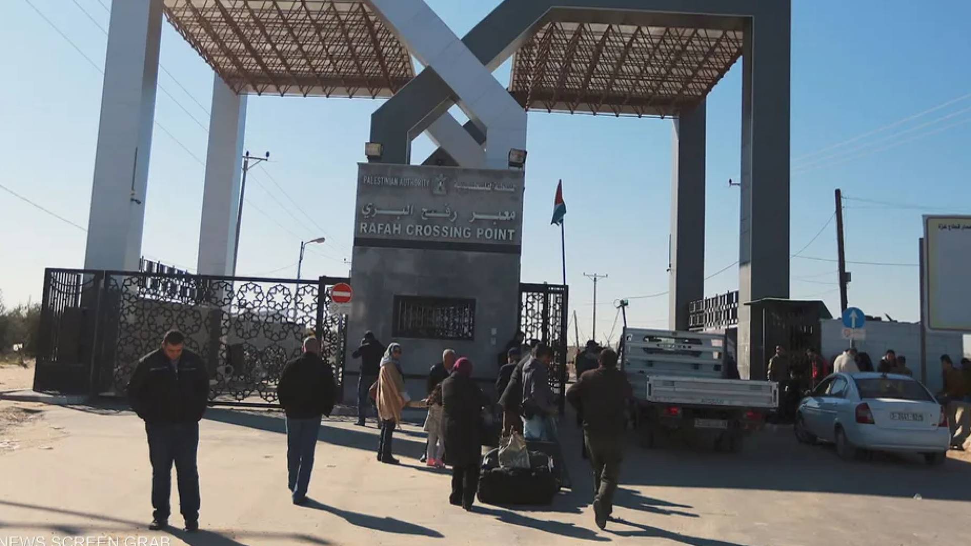 قبيل فتحه الأحد.. خلاف "مصري-إسرائيلي" حول أعداد المسافرين عبر معبر رفح