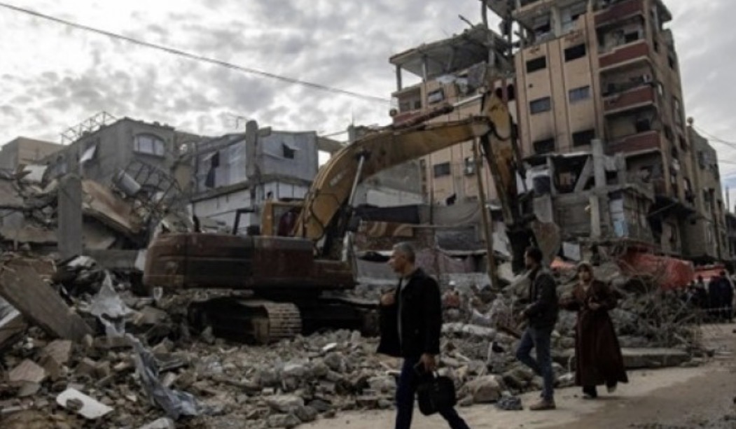 شهيدان في مخيم المغازي ونيران الاحتلال تلاحق صيادي غزة