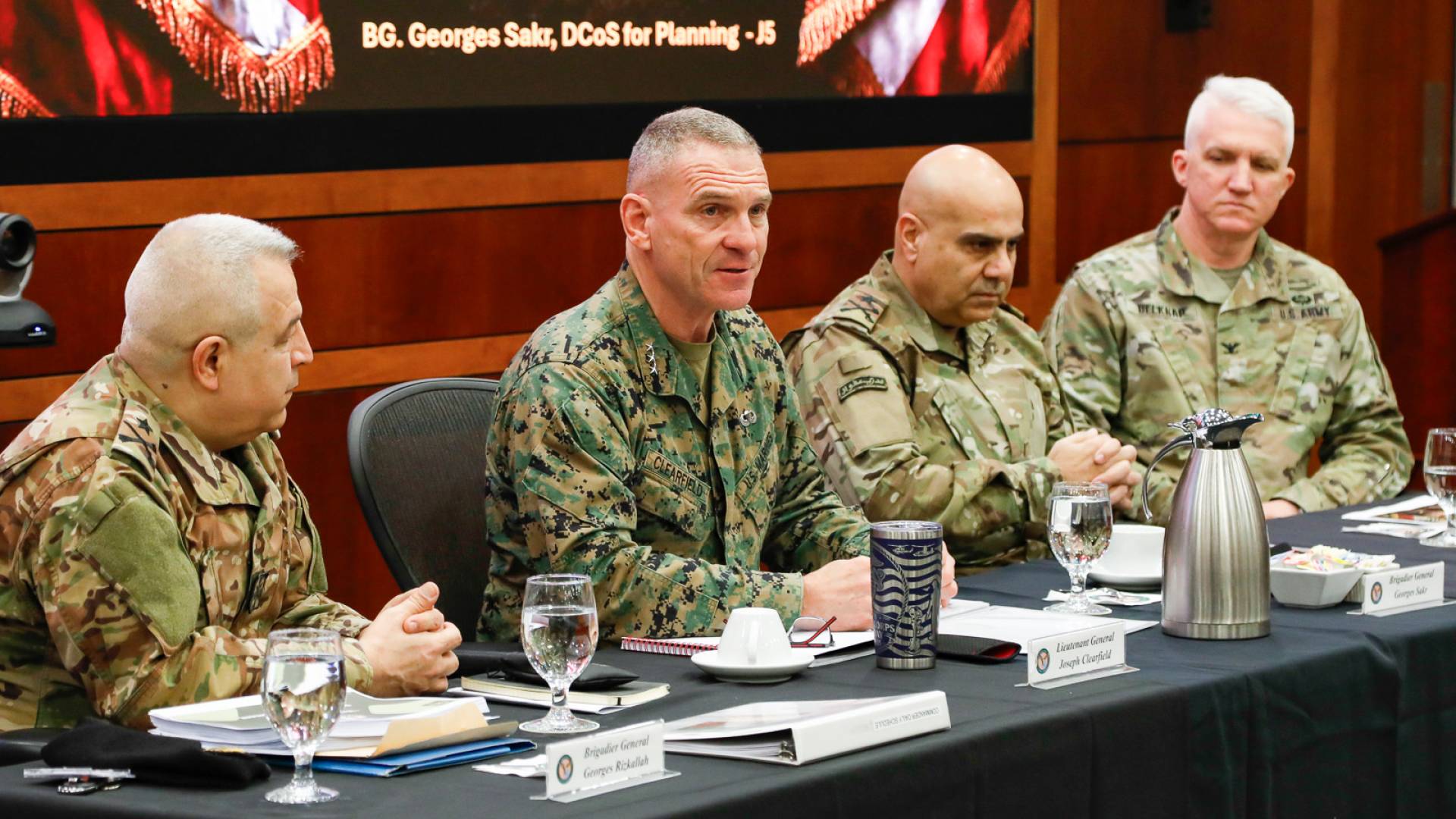 تعاون عسكري أمريكي-لبناني في قاعدة ماكديل لتعزيز آلية الرقابة على وقف الأعمال العدائية