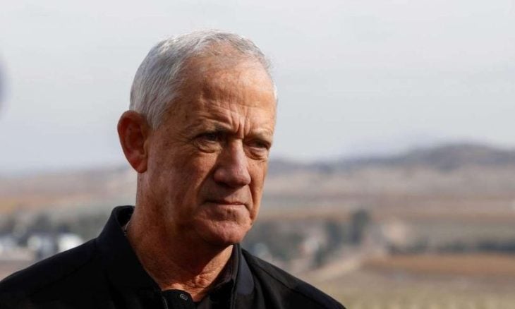 إسرائيل.. غانتس يدعو لاجتياح غزة مجددا وتجاوز “الخط الأصفر”