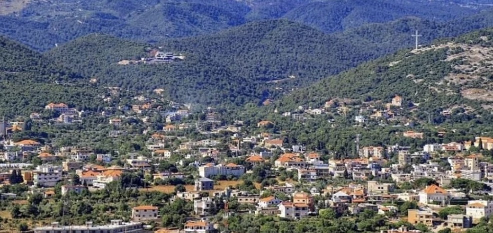 مأساة في عكار… طفلان يقضيان غرقًا في بركة زراعية