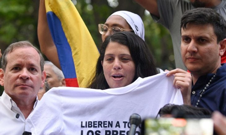إطلاق سراح معارضَين فنزويليَين مقرّبَين من ماتشادو
