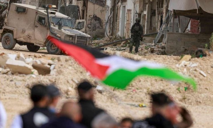 مسودة الدستور المؤقتة لدولة فلسطين.. خبراء لـ”القدس العربي”: إشكاليات وضرورة لتصويب المسار