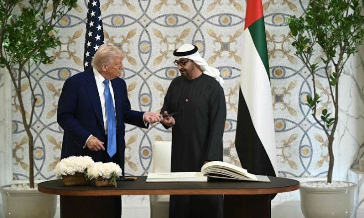 نيويورك تايمز: هل اشترى الإماراتيون صمت ترامب لدورهم في السودان أم للحصول على الرقائق الإلكترونية؟