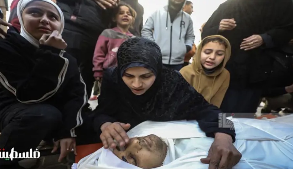 9 شهداء في قصف الاحتلال شمال وجنوب قطاع غزة مع تواصل عمليات نسف المنازل