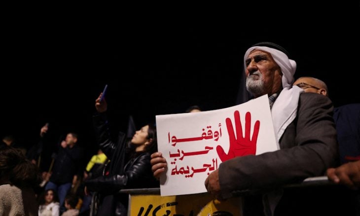 باحثون ومعلقون: إسرائيل متواطئة مع عصابات الإجرام ضد المواطنين العرب فيها