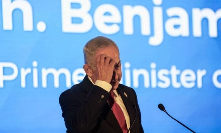 توماس فريدمان: نتنياهو يوهم ترامب بخطر إيران لحرف نظره عما يفعله في الضفة وغزة