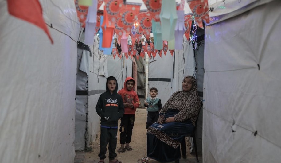 غزة تستقبل رمضان وسط الدمار والفقدان وارتفاع الأسعار