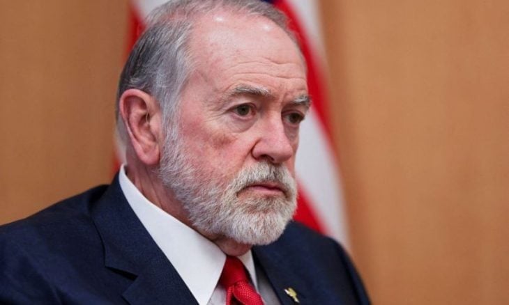 تصريحات صادمة للسفير الأمريكي في حواره مع كارلسون: إسرائيل “لها حق توراتي من النيل إلى الفرات”-(فيديوهات)