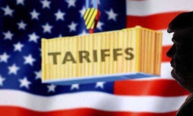 ترامب يفرض رسوما شاملة جديدة بنسبة 10% بعد انتكاسة قضائية