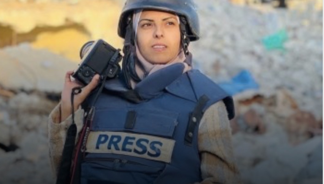 فوز المصوّرة الصحفية الشهيدة مريم أبو دقة  بجائزة George Polk Award لعام 2026