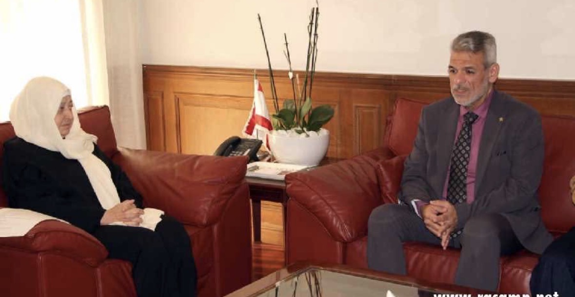 بهية الحريري تستقبل المدير الجديد لمستشفى الهمشري د. صفوت اسكندر