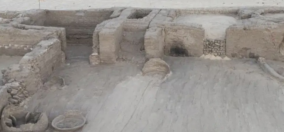 اكتشاف مذهل في مصر.. مدينة شيخ العرب همام تخرج من تحت الرمال