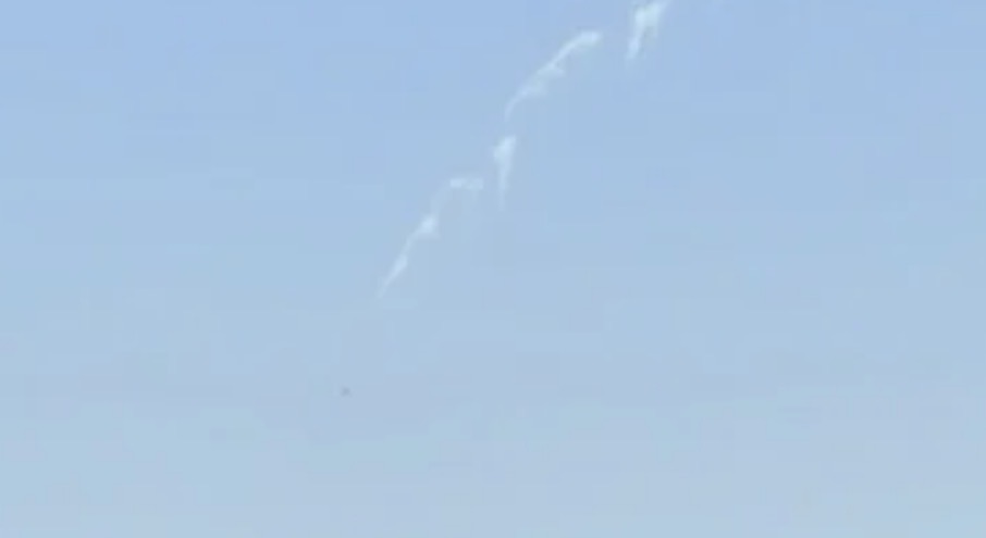 الجنوب يشتعل… حزب الله يُسقط مسيّرة في أجواء المواجهة (فيديو)