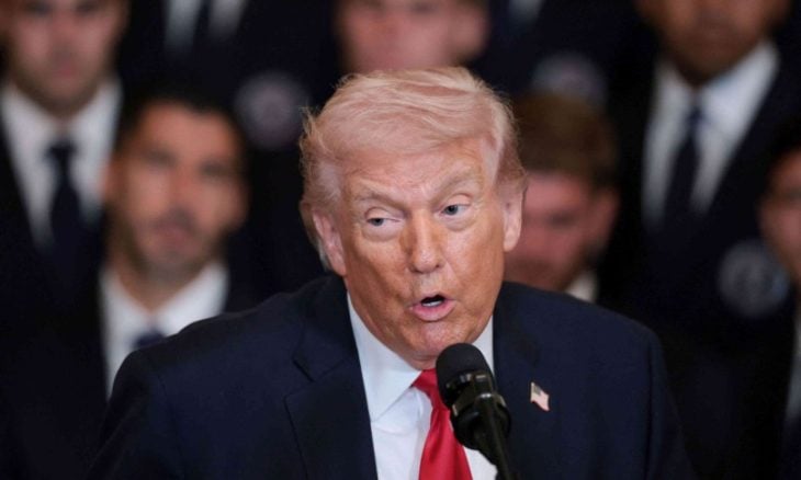 ترامب: “الاستسلام غير المشروط” لإيران وحده ينهي الحرب