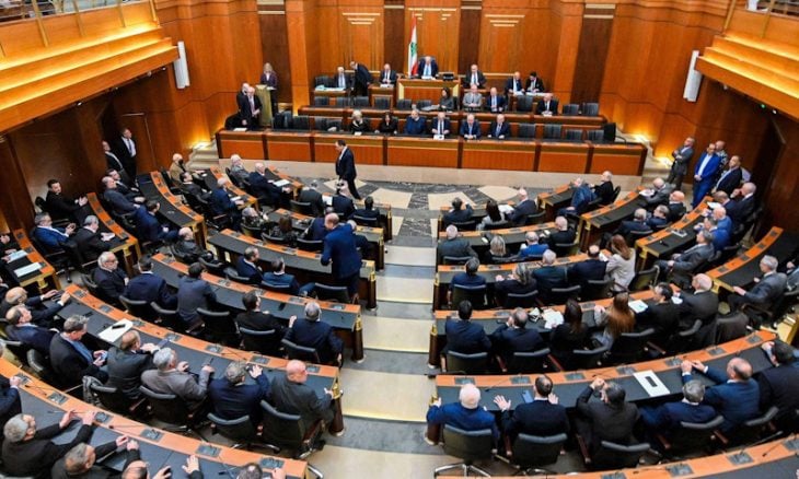 البرلمان اللبناني يقرّر تأجيل الانتخابات التشريعية لمدة عامين