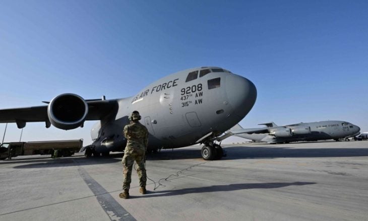 مقتل 4 أفراد من طاقم طائرة تزويد وقود أمريكية تحطمت في العراق