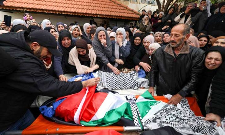 تشييع عائلة طمون.. رصاص إسرائيل يحوّل ملابس العيد إلى أكفان- (صور)