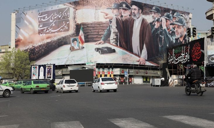 جون أفريك: من هم أعمدة الإمبراطورية الإيرانية في القارة الإفريقية؟