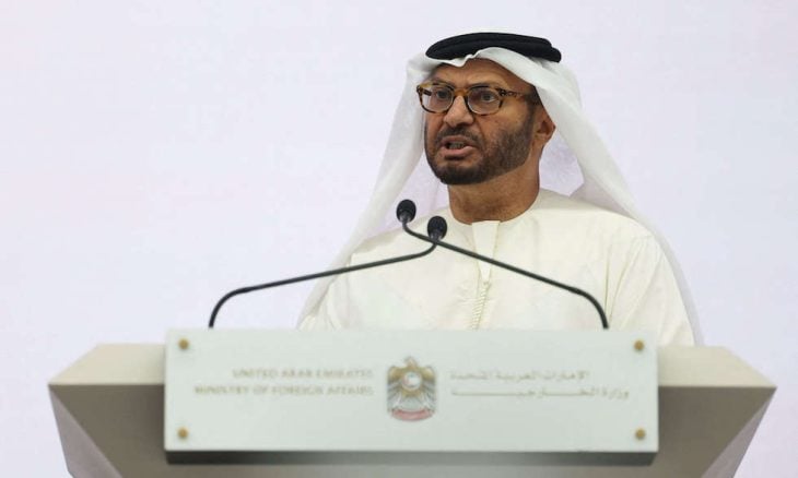 قرقاش: الإمارات قد تشارك في جهد دولي لتأمين مضيق هرمز بقيادة أمريكا