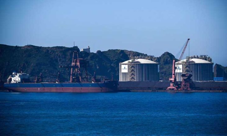 محللون يحذرون من حرب طويلة في الشرق الأوسط قد تقوض الاقتصاد العالمي