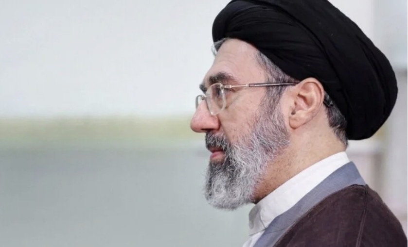 بعد الجدل الواسع… طهران تكشف خلفيات غياب خامنئي