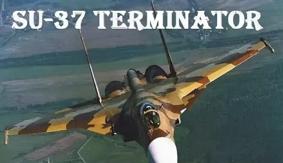 سوخوي-37".. الطائرة الروسية الأسطورية التي أعادت تعريف المناورة الجوية