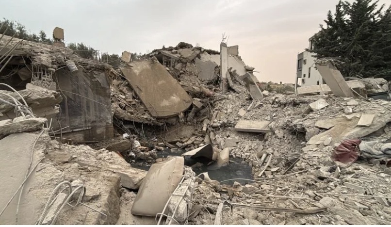 مأساة مضاعفة… عائلة تهرب من القصف فتُستهدف مجددًا (صور)