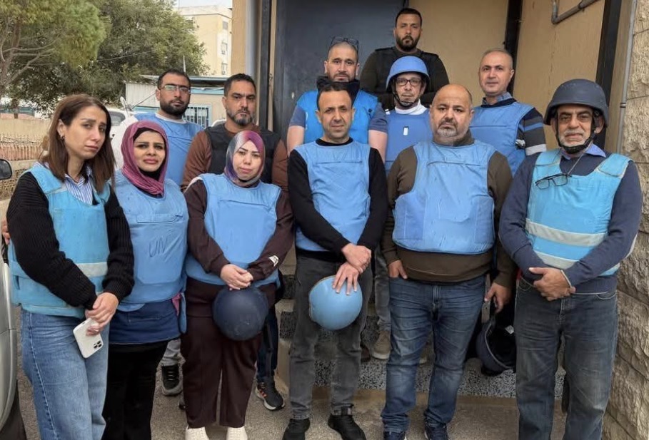 فريق صحة العائلة التابع للأونروا يزور مخيم البص لتقديم خدمات صحية أساسية