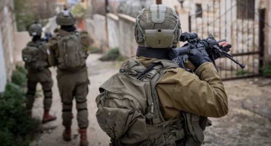 "الاستسلام أو الموت"… تهديد إسرائيلي لحزب الله في بنت جبيل