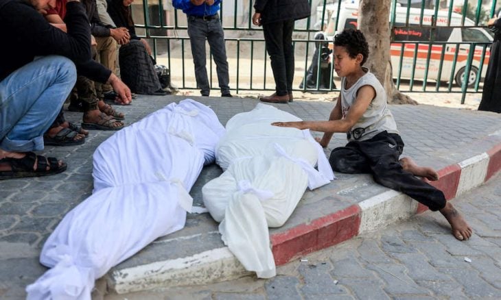 استشهاد 4 فلسطينيين بينهم طفل بهجمات إسرائيلية على غزة الخميس