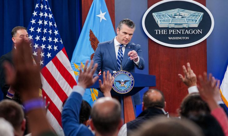 بعد اقتباسه نصا مزيفا من فيلم على أنه من “الكتاب المقدس”.. هيغسيث يشبه الصحافيين بـ”أعداء المسيح من اليهود” ـ (فيديو)