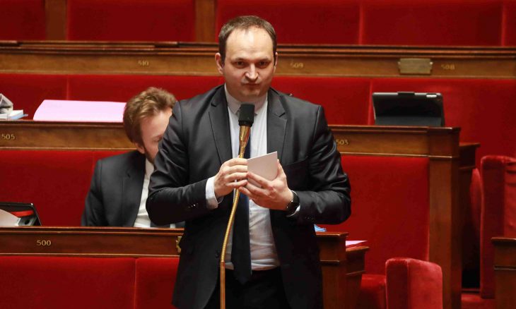 رئيس بلدية فرنسية يسعى لإقامة توأمة مع بلدية فلسطينية بدلا من مدينة إسرائيلية