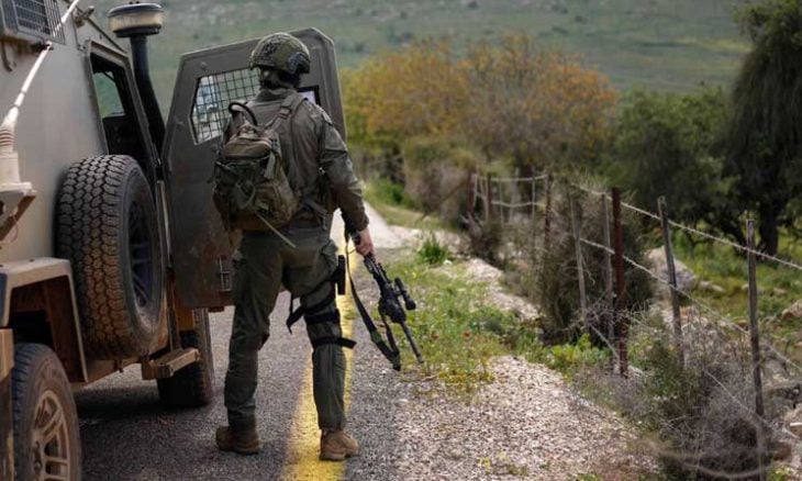 جيش الاحتلال يقر بتحطيم أحد جنوده تمثالا للمسيح بمطرقة في جنوب لبنان- (صورة)