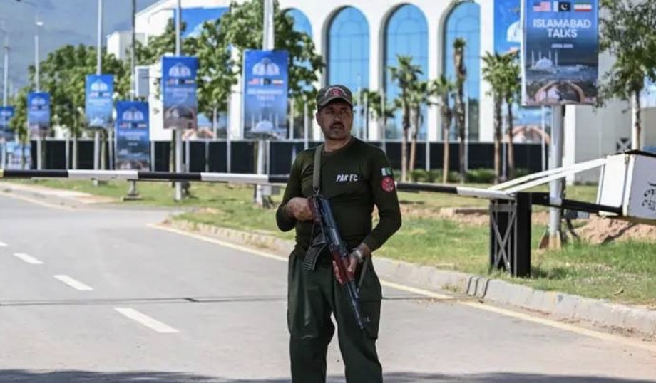 بعد تضارب التصريحات… طهران تتجه إلى إسلام آباد قبل انتهاء الهدنة