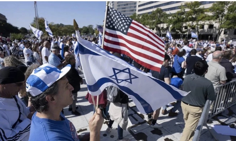 دراسة تكشف: واشنطن وإسرائيل تدفعان ثمن “قطع الرؤوس”