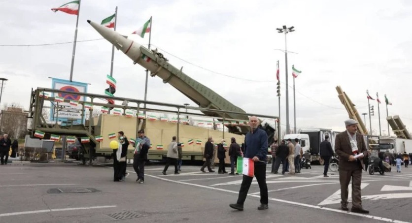 تحذير أميركي… لا تضربوا إيران وتخفيف العقوبات لتفادي ردّ مدمر