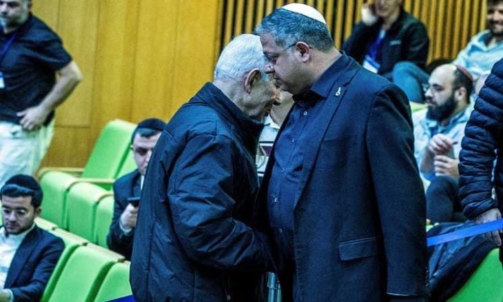 “شباحيم الشاحنة”… فلسطينيون يفضحون “دولة التجويع”