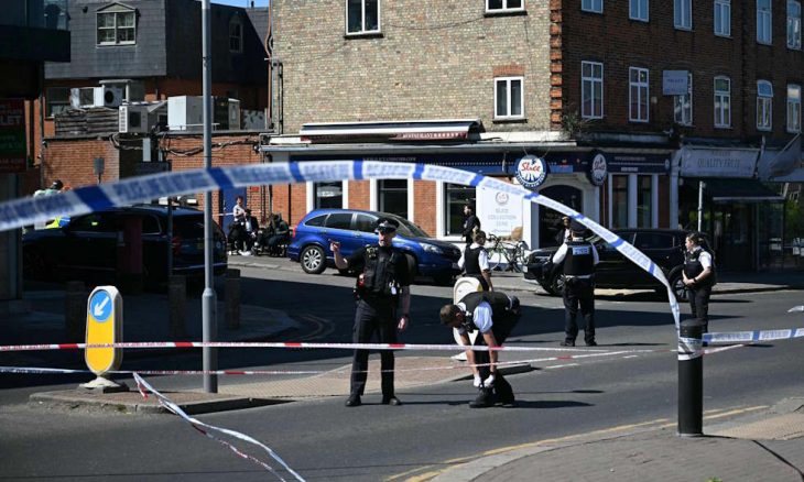 الشرطة البريطانية تقبض على رجل بعد طعن شخصين في شمال لندن ـ (صور وفيديوهات)