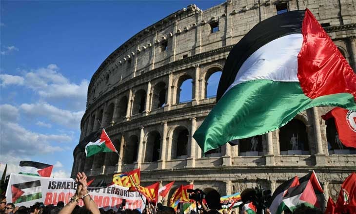 القرصنة الإسرائيلية ضد أسطول الصمود في المتوسط تشعل غضباً في العالم